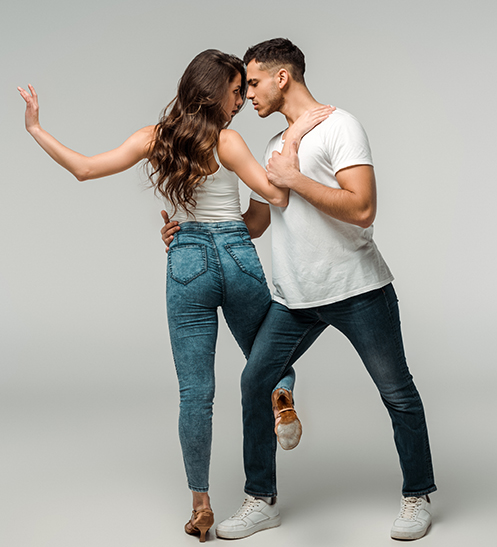 Victoria - KizzArte ΜΑΘΗΜΑΤΑ KIZOMBA, SEMBA 