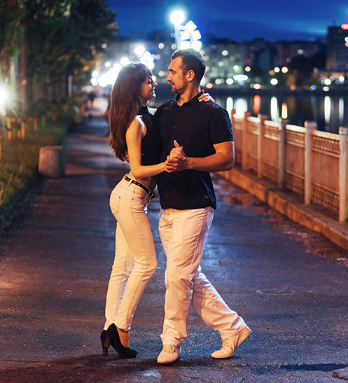 Victoria - KizzArte ΜΑΘΗΜΑΤΑ KIZOMBA, SEMBA 